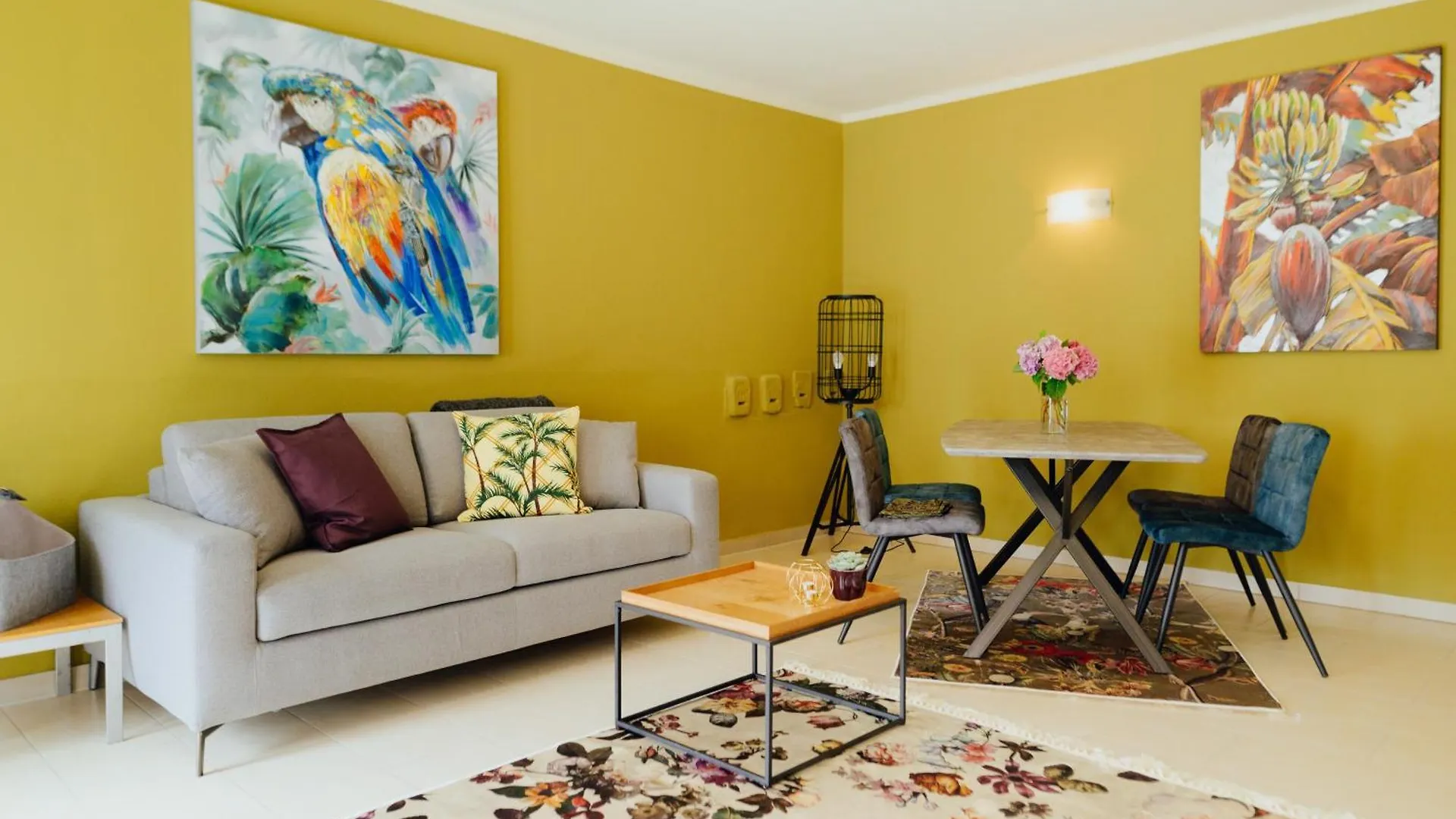 Apartment Gemuetliche Suedterrain Wohnung Zentral